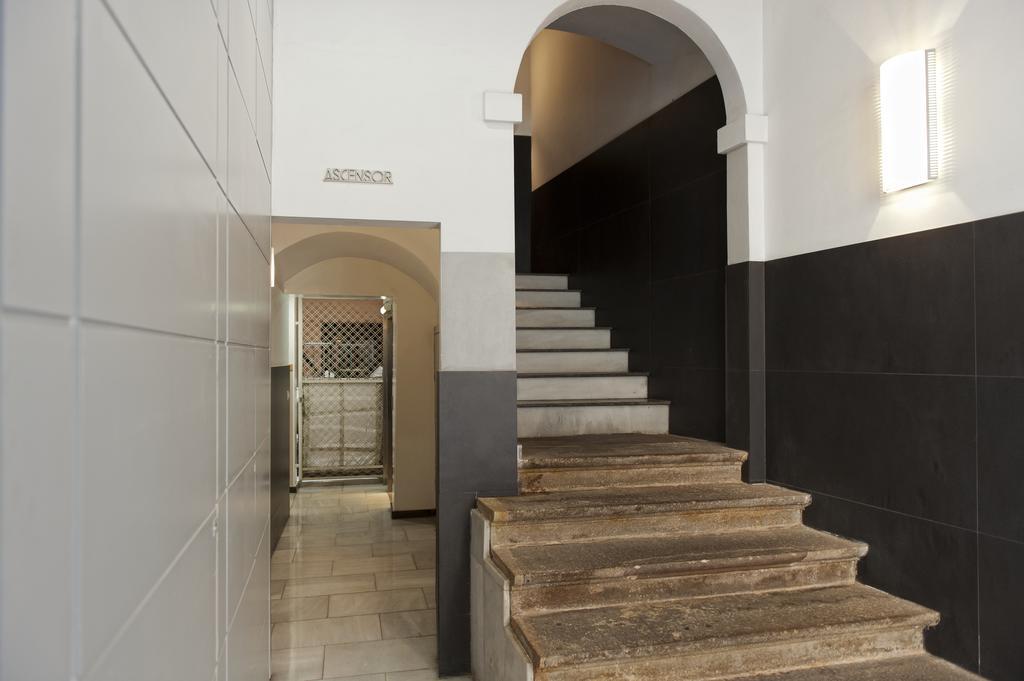 Mh Apartments Liceo Barcelona Exterior foto