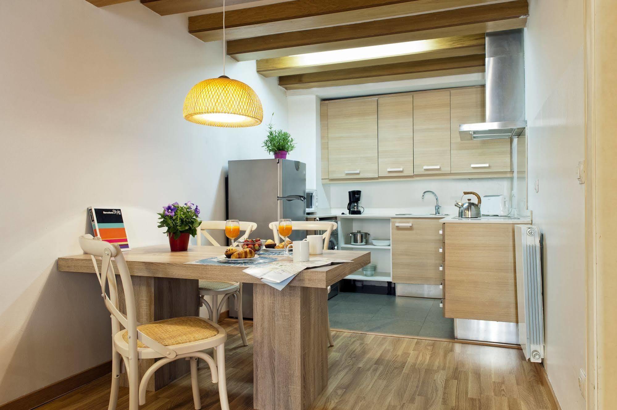 Mh Apartments Liceo Barcelona Exterior foto